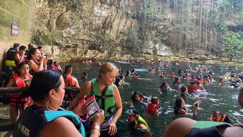Cenote Ik-Kil incumple medidas sanitarias en Yucatán pese a casos de COVID-19