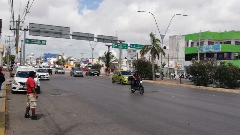 Cancún: Conoce el tráfico vehicular en la avenida José López Portillo