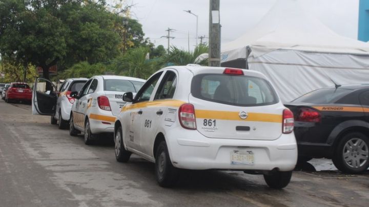 Prevén sanción a taxistas que agredieron a presuntos asaltantes en Chetumal