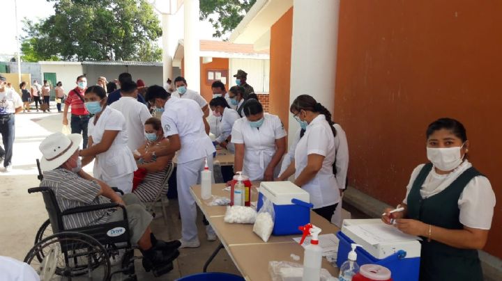 Cambian módulo de vacunación para personas de 30 a 39 años en Chetumal