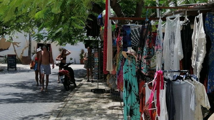 Vendedores piden reestructurar el Mercado La Pulga en Isla Mujeres