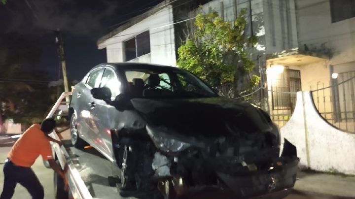 Conductor ebrio deja ocho vehículos dañados en la Zona Hotelera de Cancún