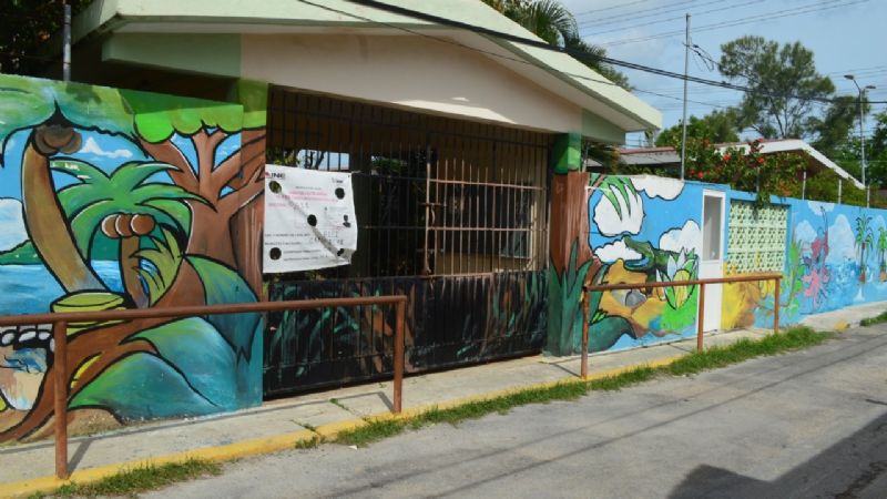 Vandalizan escuelas de Campeche; se roban ventiladores y cables