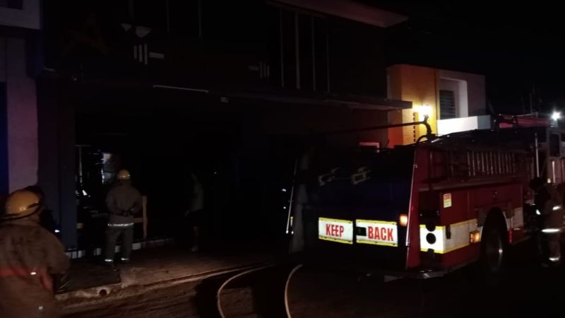 Se incendia gimnasio en la avenida Bugambilias de Chetumal