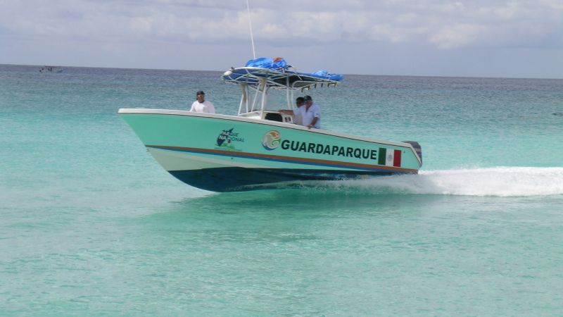 Activistas exigen mayor vigilancia en Parque Marino Arrecifes de Cozumel