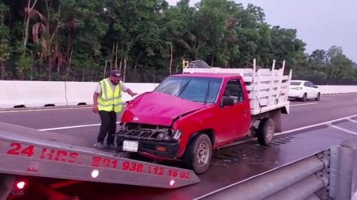 Tráiler choca contra camioneta y huye en carretera Campeche