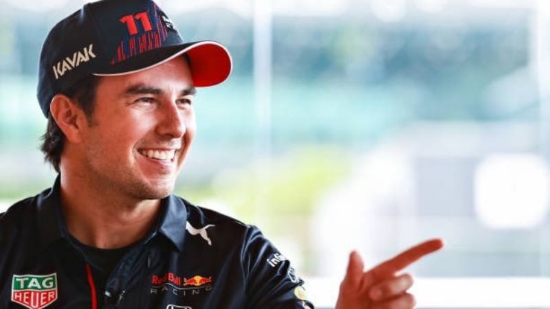 Checo Pérez saldrá de último en el Premio Británico de la F1