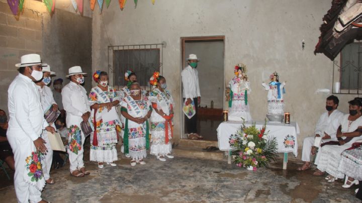 Carrilloportenses honran a la Virgen de la Asunción con vaquería en Quintana Roo