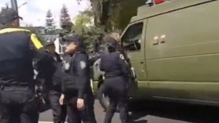 Detienen a militares por atropellar a motociclista en CDMX: VIDEO