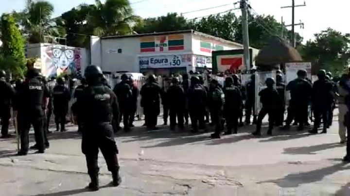 Desbloquean carretera Cancún-Chetumal tras protestas por desalojos en Tulum