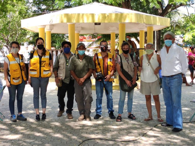 Comunidad maya participa en autoconsulta contra granja porcícola en Celestún, Yucatán