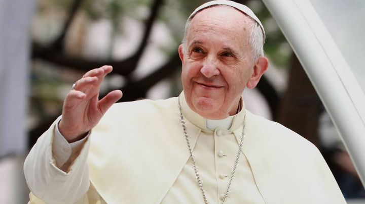 Papa Francisco es hospitalizado de emergencia para intervención quirúrgica