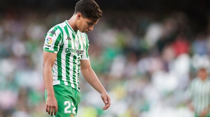 Real Betis de España pone transferible al mexicano Diego Lainez