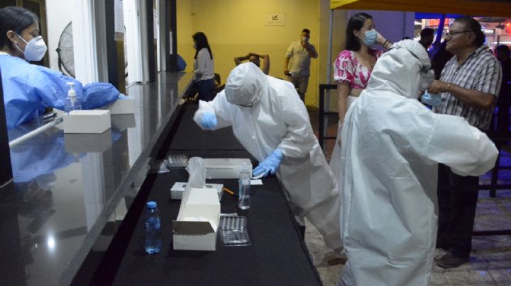 Autoridades de salud confirman seis variantes de COVID-19 en Quintana Roo
