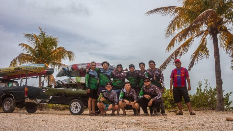 Chetumaleños buscan promover la pesca deportiva en kayak en el sur de Quintana Roo