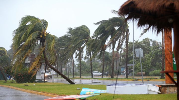 Clima Cancún: Fuertes lluvias y actividad eléctrica azotarán al Caribe Mexicano