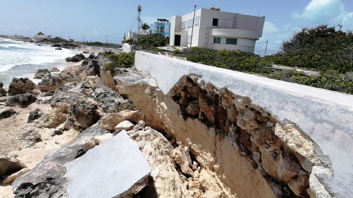 Malecón Oriente de Isla Mujeres presenta daños en su estructura por erosión
