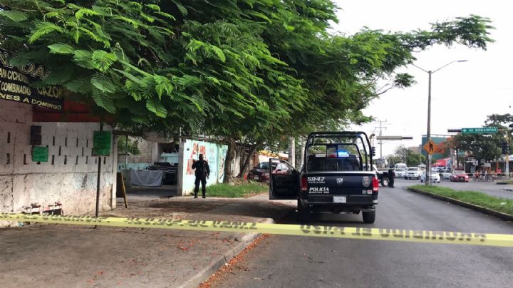 Ataque armado deja a dos heridos en lavadero de autos en la Región 76 de Cancún