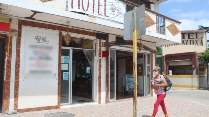 Hoteleros de Bacalar se quejan por agresiva recaudación de impuestos de Carlos Joaquín