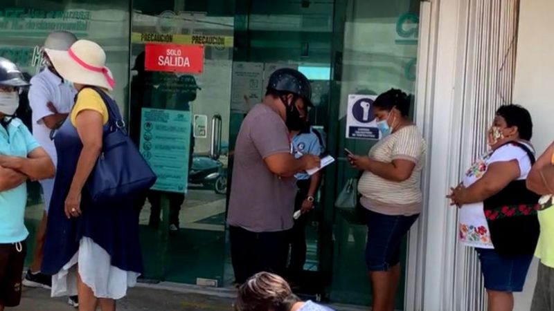 Vecinos exigen a la CFE reconectar la electricidad de la colonia La Gloria de Isla Mujeres