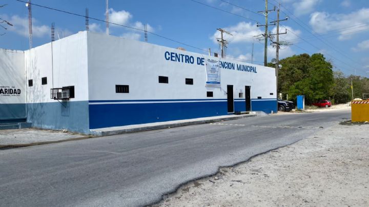 Policías buscan a reo que escapó de la cárcel de Playa del Carmen