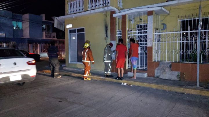 Cortocircuito en medidor de luz provoca conato de incendio en Ciudad el Carmen