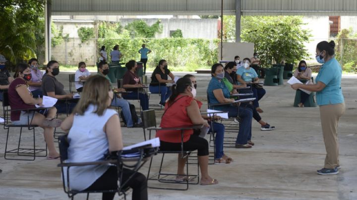 Incremento salarial a maestros en México podría aprobarse en 2022