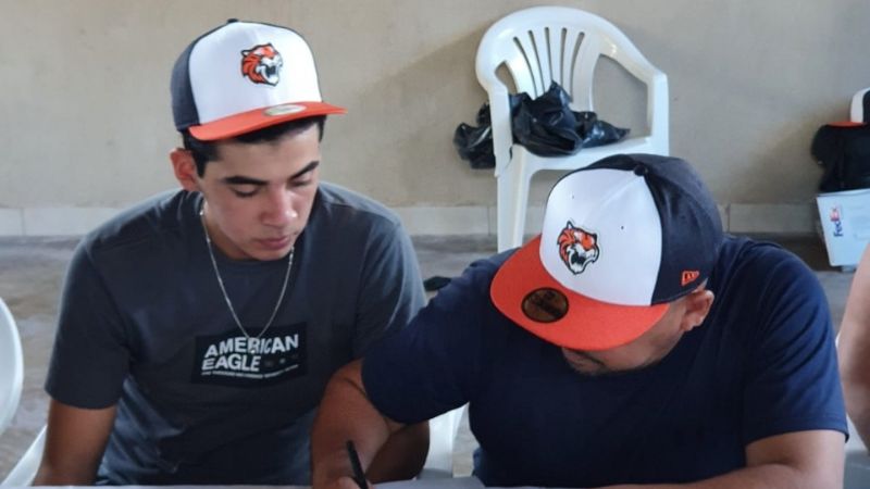 Equipo de Japón ficha a joven de 17 años de los Tigres de Quintana Roo
