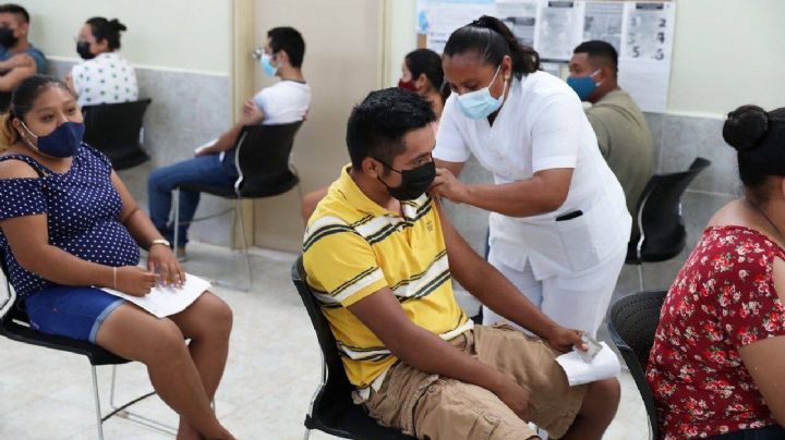 Secretaría de Salud de Yucatán anuncia vacuna para treintañeros de nueve municipios