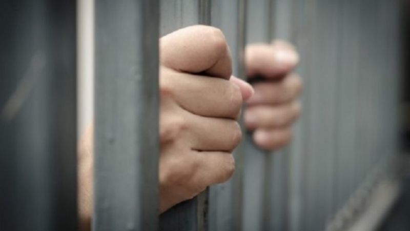 Arrestan a hombre por intento de feminicidio en colonia del Puerto de Progreso