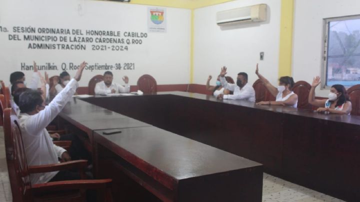 Nuevos regidores del Ayuntamiento de Lázaro Cárdenas rinden protesta