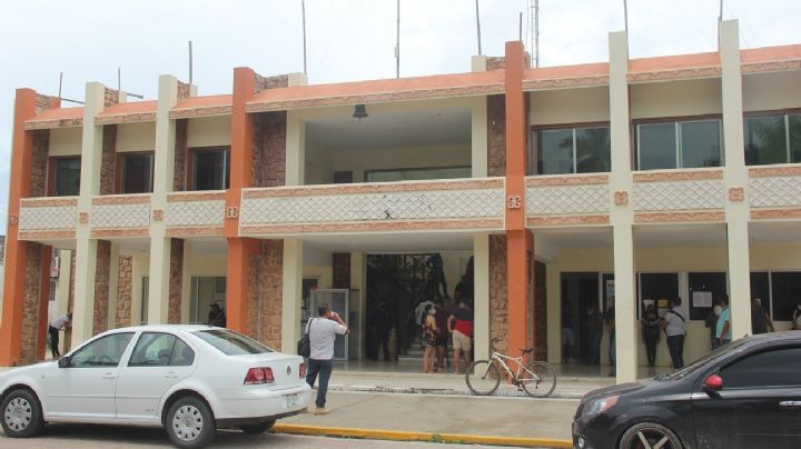 Ayuntamiento de Carrillo Puerto, envuelto entre crisis y abusos hacia sus empleados