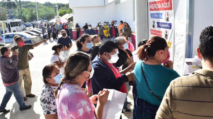 ISSSTE Campeche registra largas filas con posibles casos de COVID-19