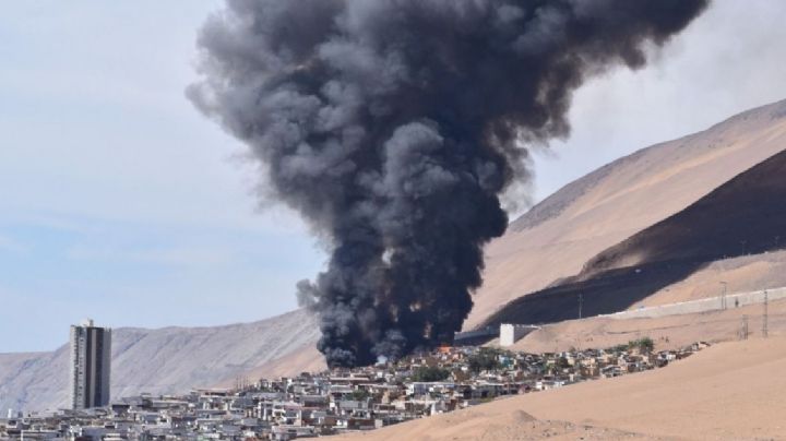 Gran incendio en Laguna Verde, Chile acaba con más de 30 casas