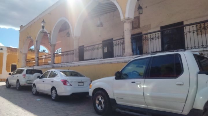 Suspenden labores en el Ayuntamiento de Izamal por caso de ómicron