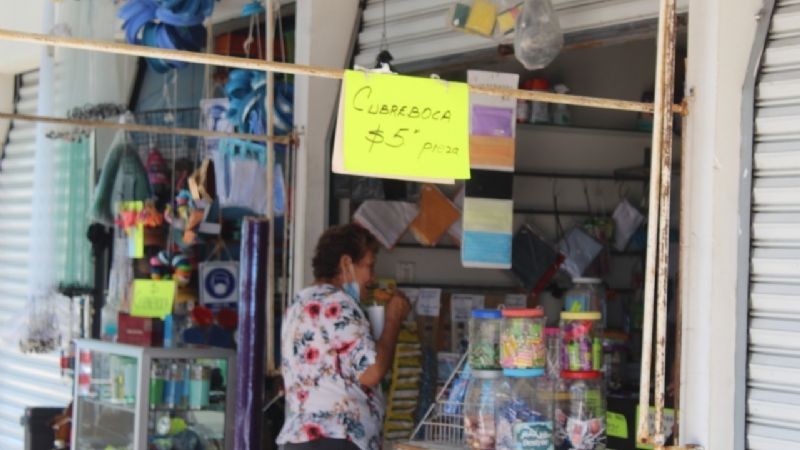 Ciudad del Carmen: Aumenta la compra de cubrebocas ante nueva ola de COVID-19