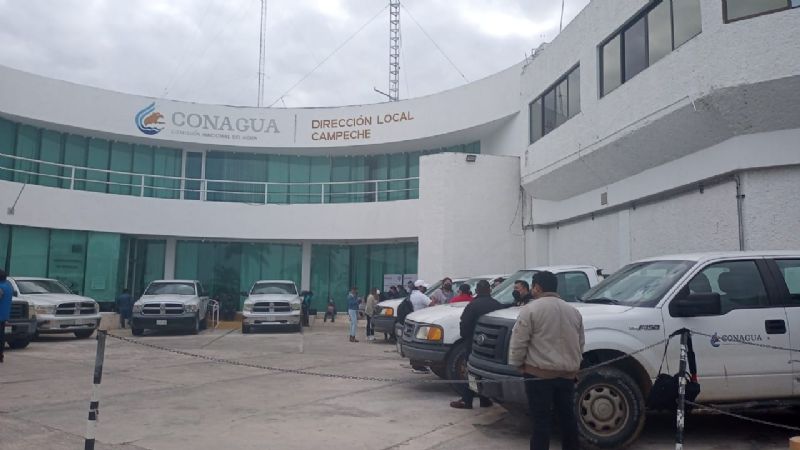 Sindicalizados de Semarnat realizan paro laboral en Campeche