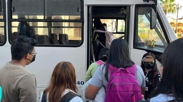 Ciudad del Carmen: Bajan a estudiantes de un camión por supuesto reporte de robo