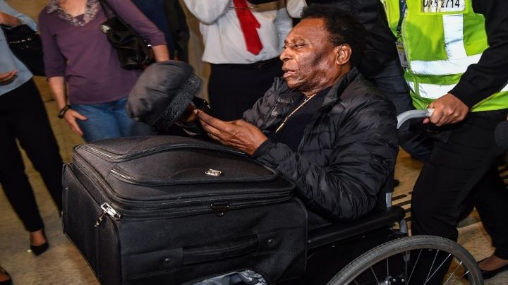 Pelé vuelve al hospital para un chequeo de rutina