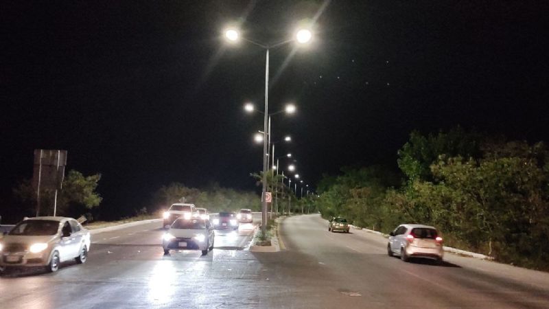 Campeche: Iluminan la Avenida Costera después de tres años sin luz