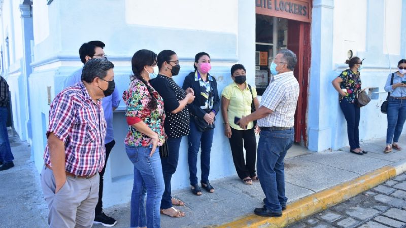 Trabajadores del Servicio Estatal de Empleo en Campeche piden solución a su situación laboral