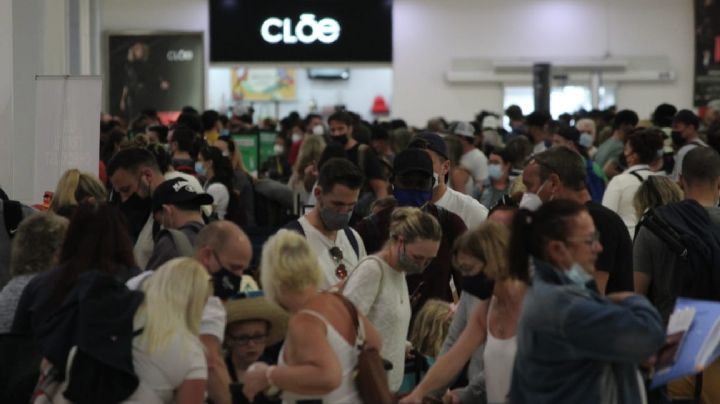 INM busca soluciones tras demanda de turistas extranjeros en el Aeropuerto de Cancún