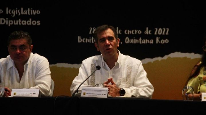 Lorenzo Córdova justifica asistencia a la Plenaria del PRD en Cancún