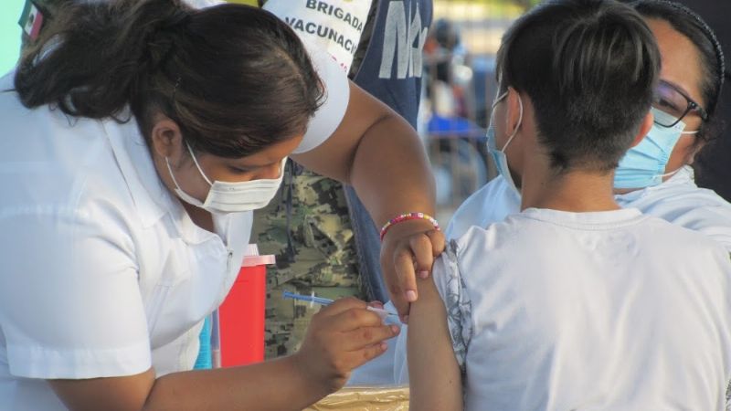 Piden a menores de 15 años en Cozumel registrarse para recibir la vacuna anticovid