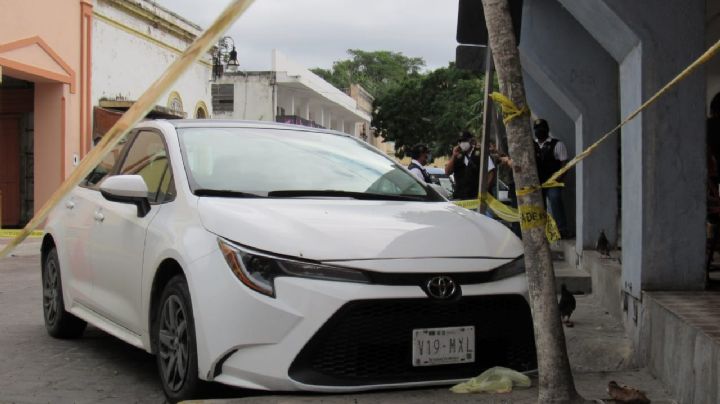 Policías de Mérida aseguran lujoso vehículo robado en Progreso