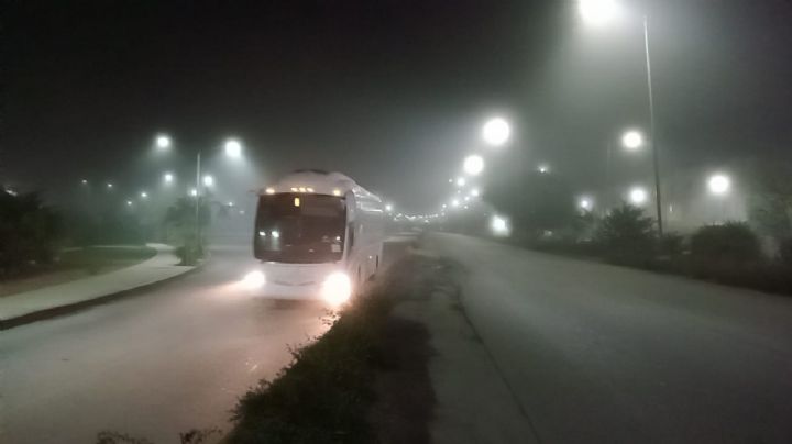 Banco de niebla cubre avenidas de la Región 251 en Cancún en Día de Reyes: VIDEO