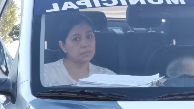 Mujer pierde la memoria y se extravía en el centro de Ciudad del Carmen; su hijo la rescata