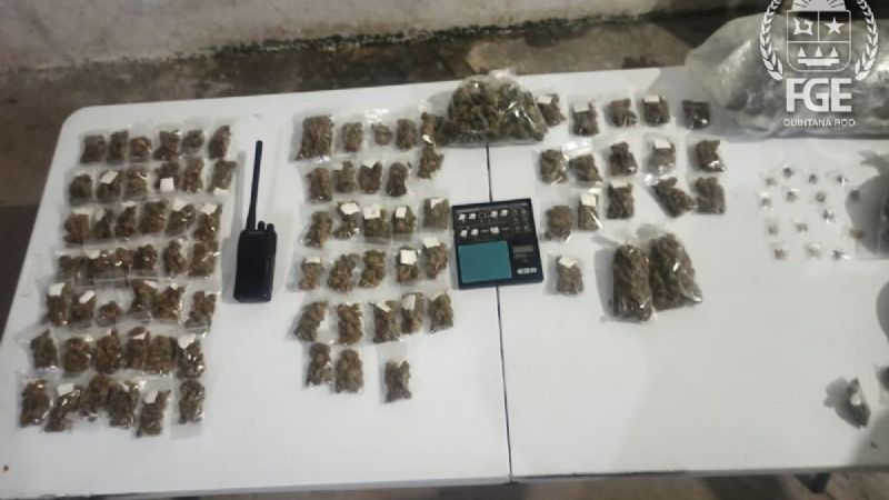 Detienen a dos personas con más de 200 paquetes con drogas en Isla Mujeres