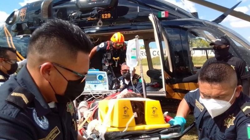 Trasladan a dos niños graves tras un accidente en la carretera Mérida-Cancún: VIDEO