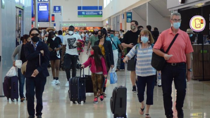 Aeropuerto de Cancún elimina uso obligatorio de cubrebocas